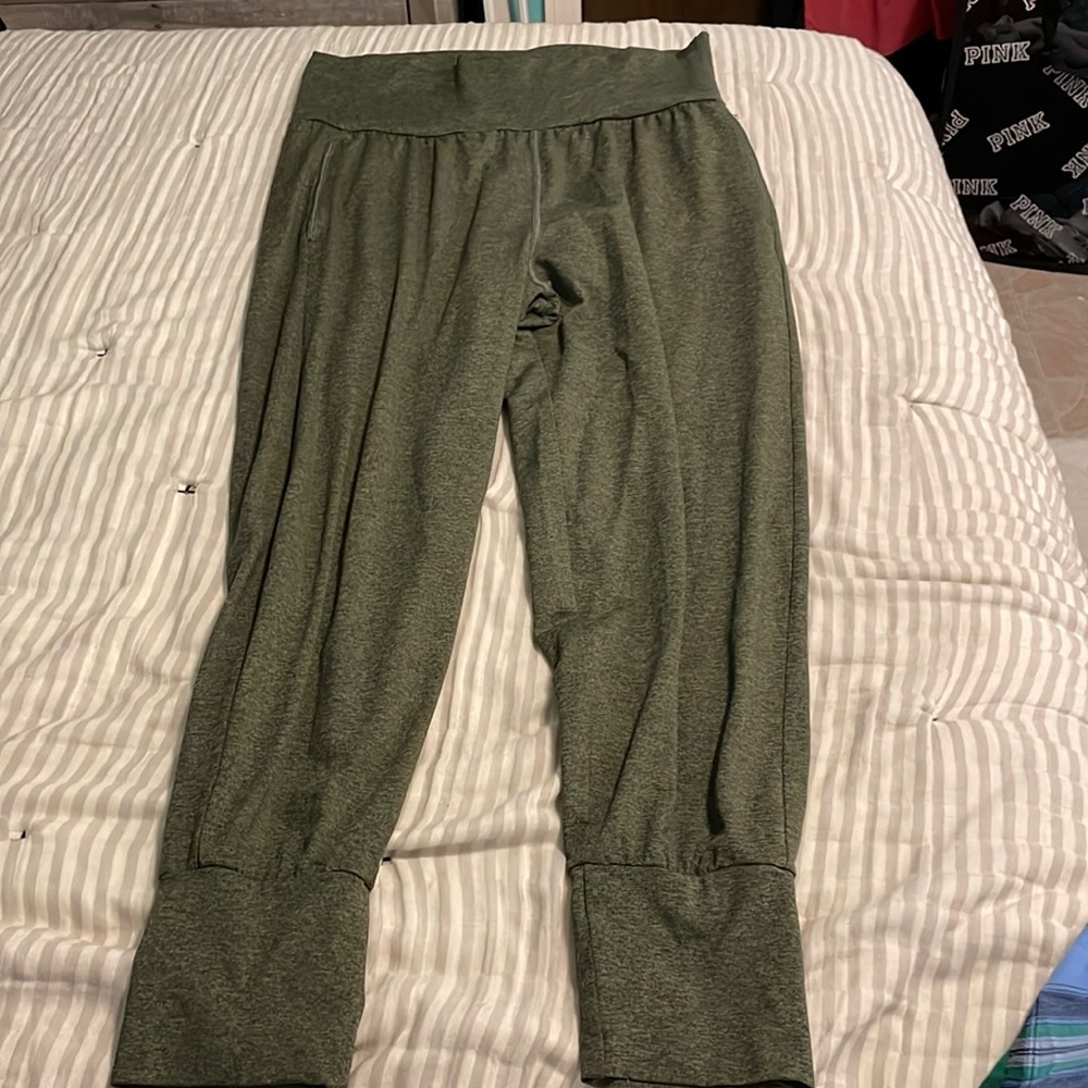 Woman’s Large Aerie Green Foldover Yoga Pants